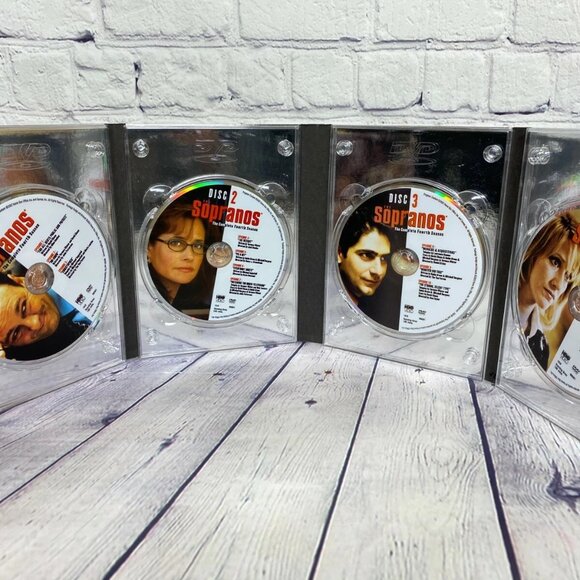 The Sopranos Season 4 DVD The Complete Fourth Season Box Set Silver Foil - VG - Picture 7 of 8